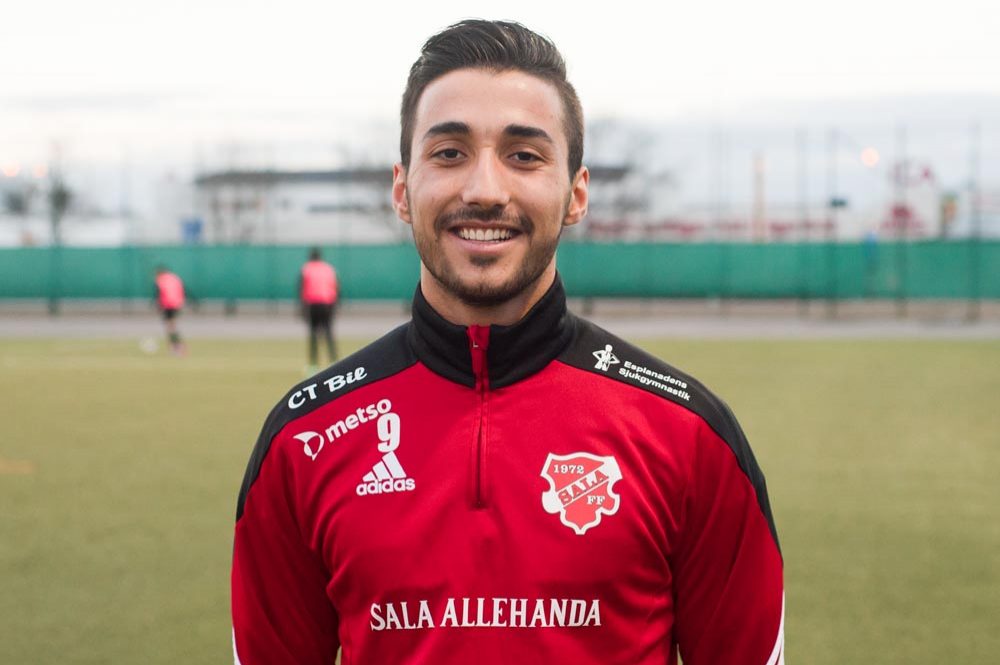 Nio "pyttsar" av Sala FF:s juniorer