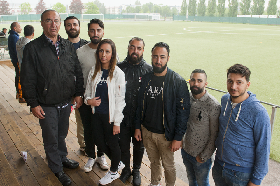 Familjen Kalash har en stor trupp till derbyt Familjen Kalash har en stor trupp till derbyt