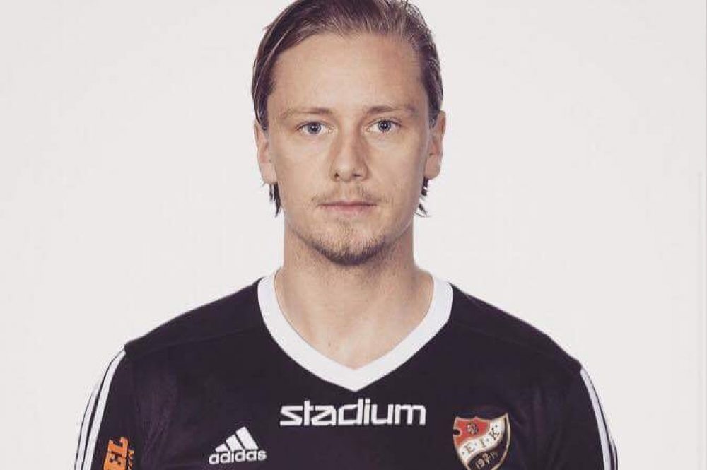 Kimmen om fotbollen - ”Spelar mest för att det är roligt”