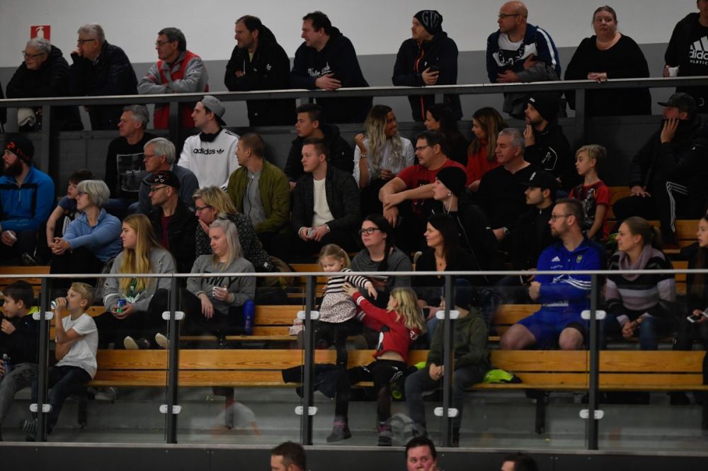 På torsdagen startar Julcupen med två flickklasser På torsdagen startar Julcupen med två flickklasser