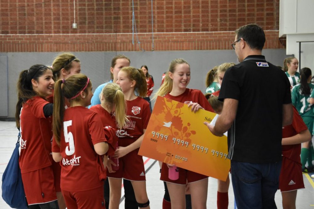 Bildspel från F04 som spelades Julcupen på fredagen Bildspel från F04 som spelades Julcupen på fredagen