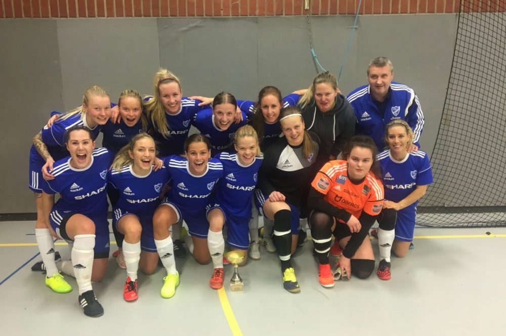 Östervåla IF föll i damfinalen - IFK Västerås vann på straffar Östervåla IF föll i damfinalen - IFK Västerås vann på straffar