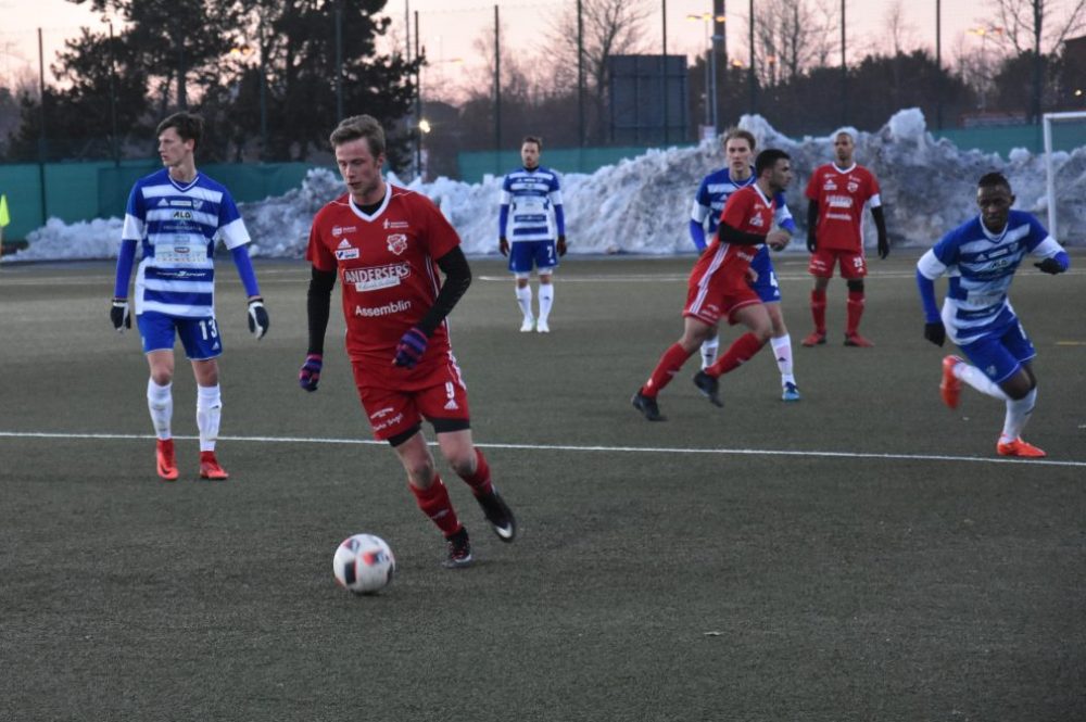 Bildspel från Sala FF mot IFK Mora på skärtorsdagskvällen Bildspel från Sala FF mot IFK Mora på skärtorsdagskvällen
