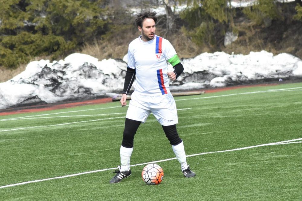Snöpliga mål fällde Järlåsa Vittinge FF i premiären