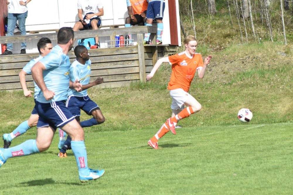 Med ett snitt på två mål per match toppar August skytteligan
