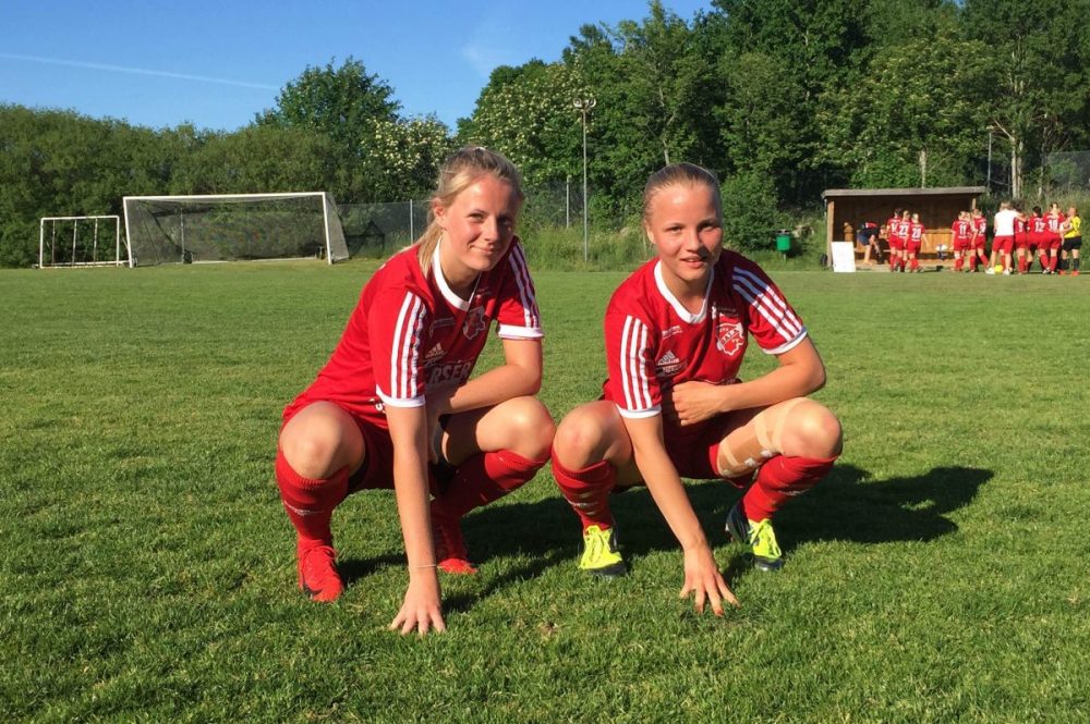 Stina och Maja sköt Sala FF till sjätte raka segern Stina och Maja sköt Sala FF till sjätte raka segern