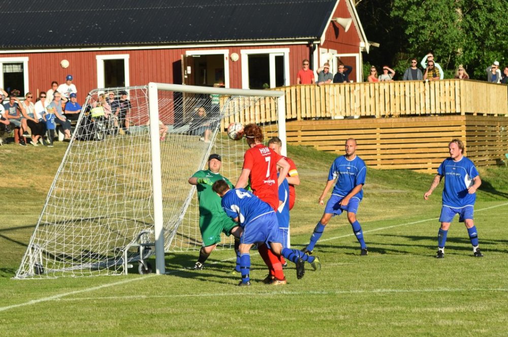 Harbo IF - ett "derbyspöke" för Runhällens BoIS Harbo IF - ett "derbyspöke" för Runhällens BoIS