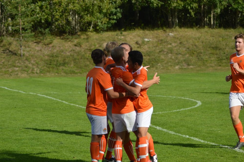 Sala-Heby Fotboll reder ut hur många lag som går upp i Västmanland