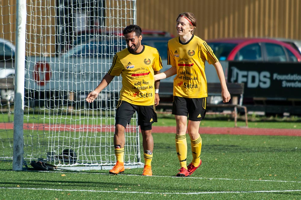 Oj, vilken skön trepoängare för Heby AIF Oj, vilken skön trepoängare för Heby AIF