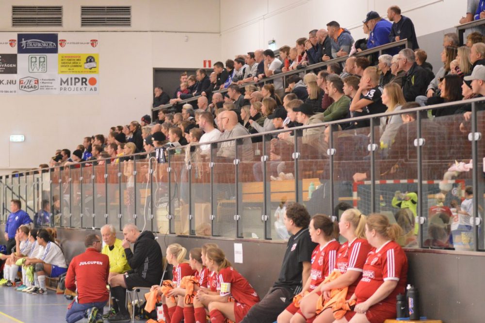 Bildspel från damklassen vid Veterancupen Bildspel från damklassen vid Veterancupen