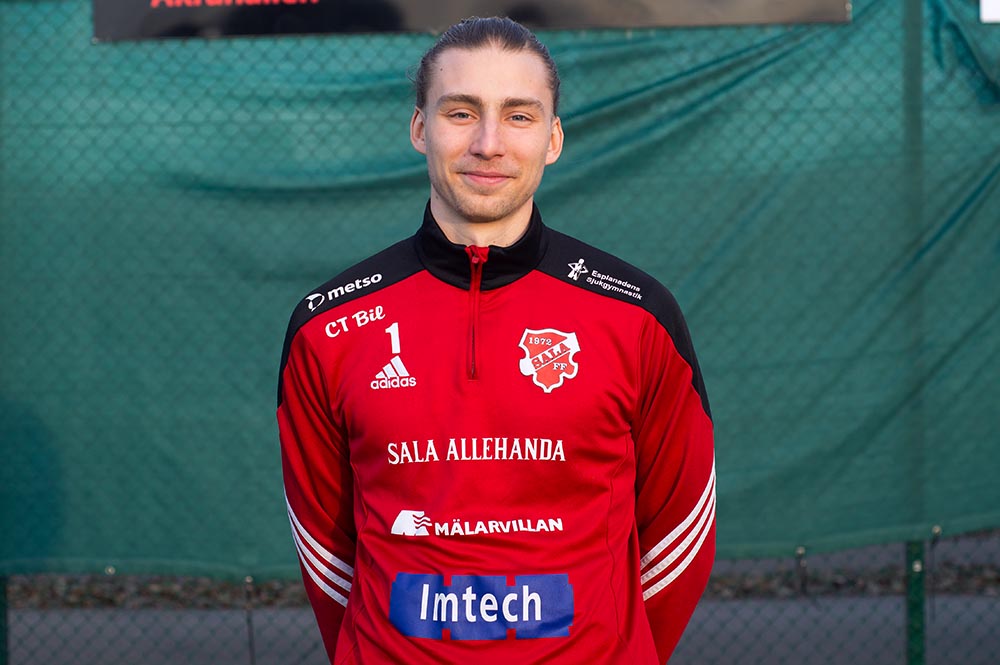 Emil tar ett nytt steg i målvaktskarriären - "Lite vemodigt att lämna Sala FF" Emil tar ett nytt steg i målvaktskarriären - "Lite vemodigt att lämna Sala FF"