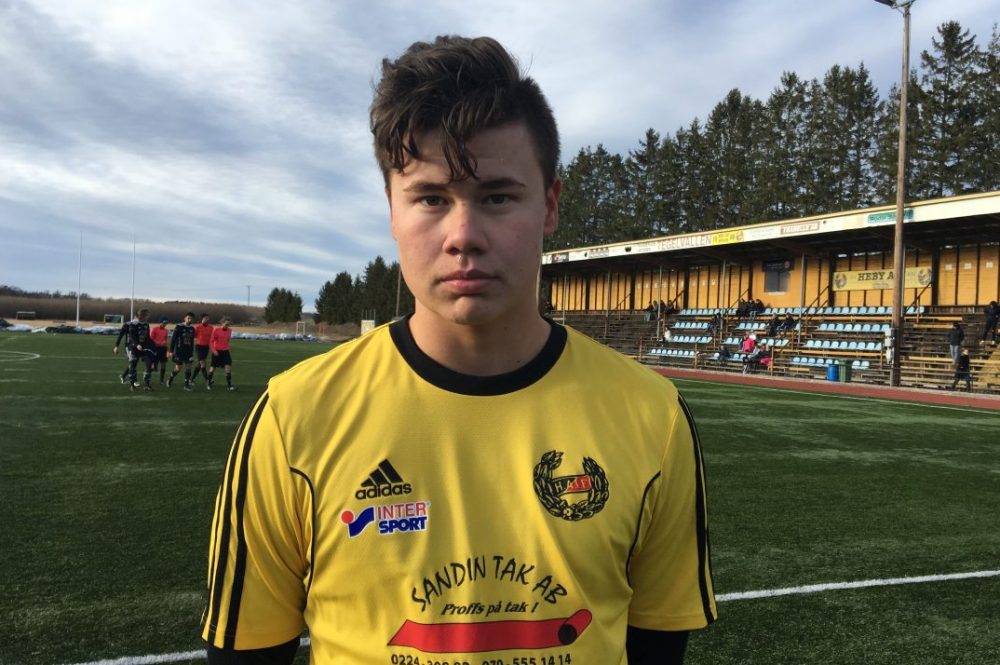 Heby AIF:s andralag vann toppmatchen mot ESK Heby AIF:s andralag vann toppmatchen mot ESK