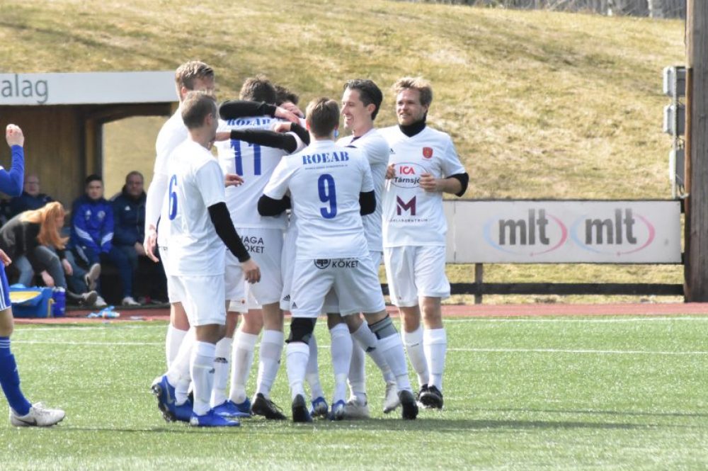 I halvtid: Kollektivet nyckeln till den starka våren av TIF I halvtid: Kollektivet nyckeln till den starka våren av TIF