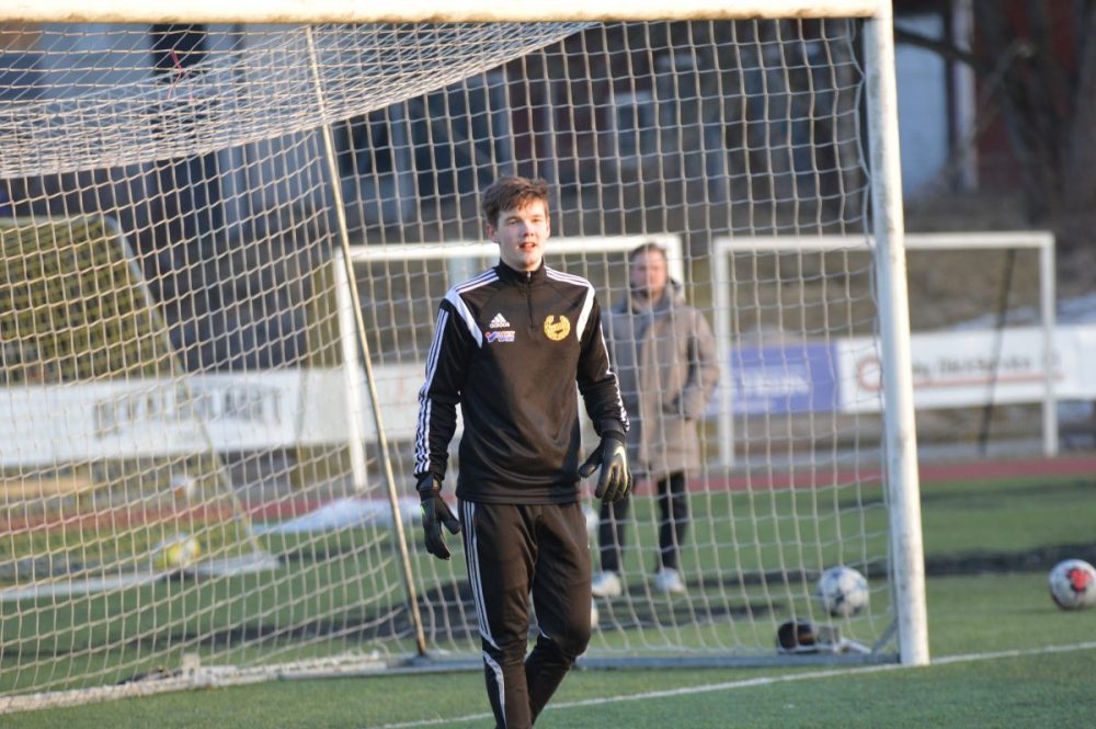 Heby AIF matchar mot Norrby SK - testar målvakt Heby AIF matchar mot Norrby SK - testar målvakt