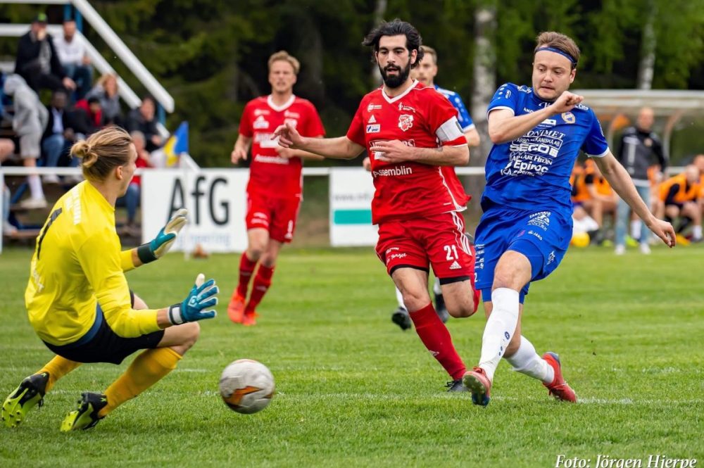 Tidigt mål av Eklund räckte för fortsatt serieledning