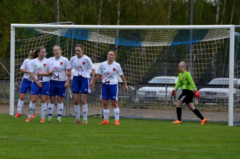 Tennissiffror när Tärnsjö IF:s damer förlorade mot Iron
