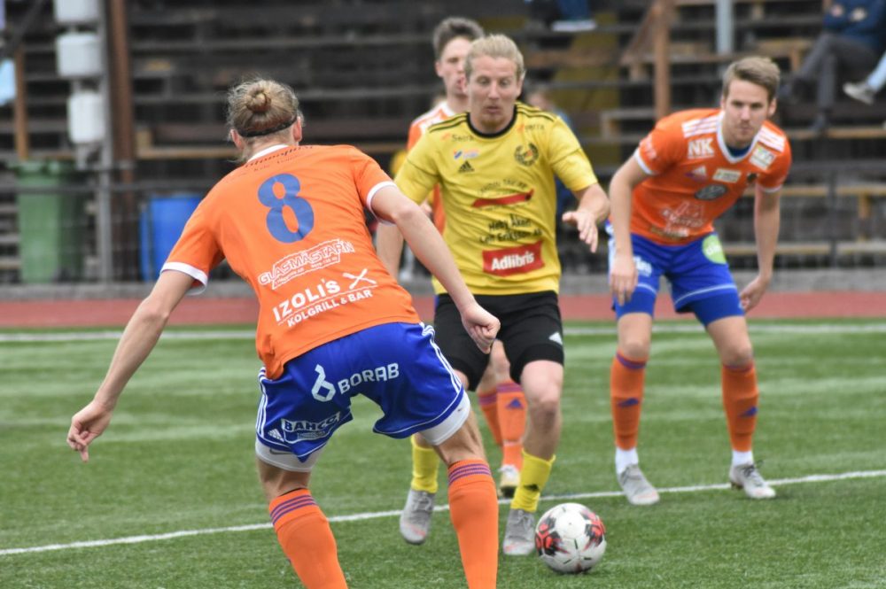 Heby AIF visade klass mot serietrean - Warnberg tvåmålsskytt Heby AIF visade klass mot serietrean - Warnberg tvåmålsskytt