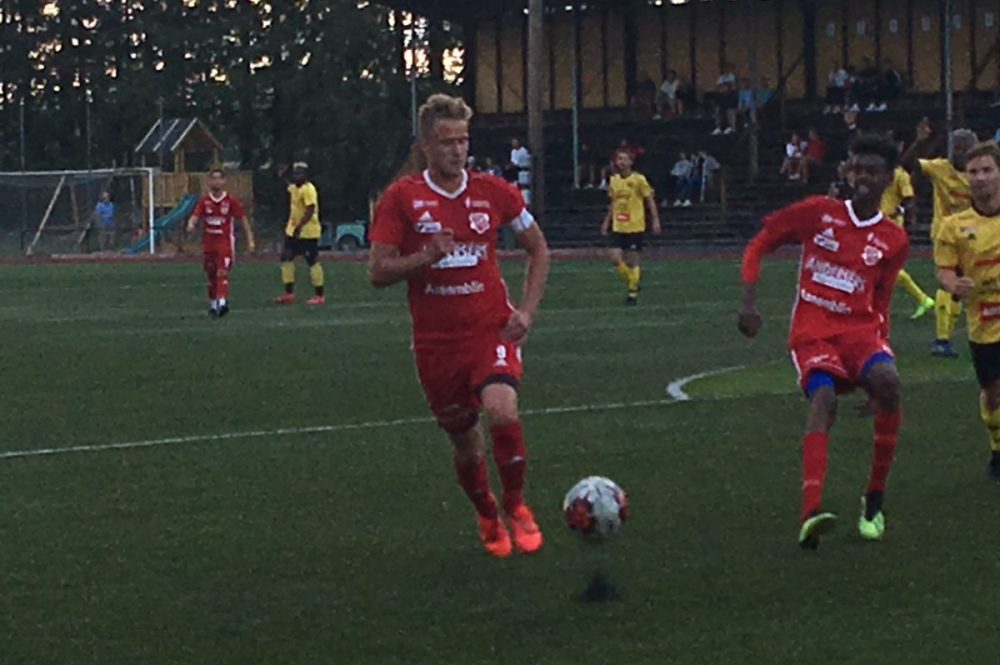 SA-triangeln: Henok sköt Sala FF till seger