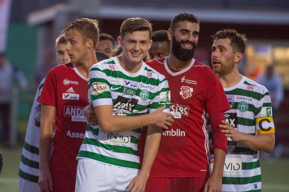 Niklas debuterade i VSK:s A-lag på Lärkan - "Ville möta ’Jacke’” Niklas debuterade i VSK:s A-lag på Lärkan - "Ville möta ’Jacke’”