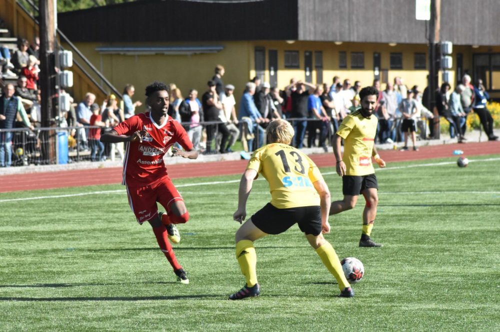 "Division 3-derby" på Lärkan - båda lagen saknar flera spelare "Division 3-derby" på Lärkan - båda lagen saknar flera spelare