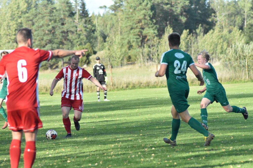 Ransta studsade tillbaka - vann hemma mot Hallstahammars SK