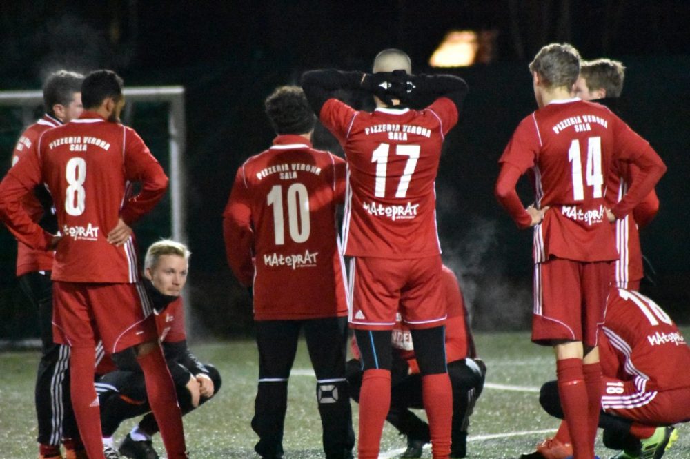 Match med inbjudna spelare avslutade Sala FF:s säsong