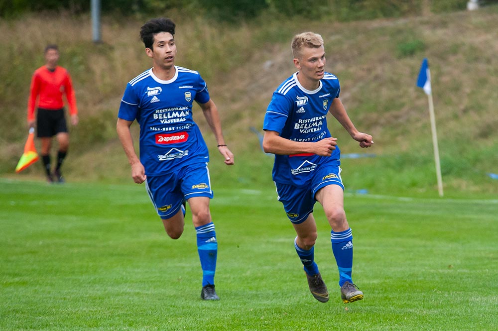 Norrby SK:s herrar spelar på Lärkans konstgräs