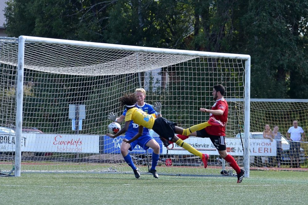 Bildspel från Heby AIF:s match mot Valbo FF