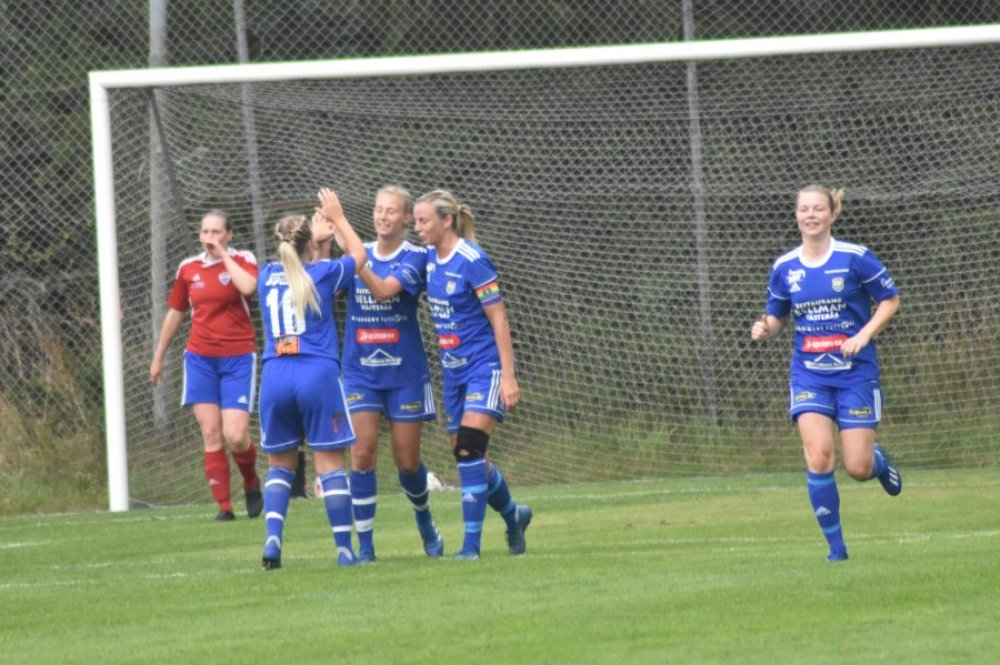 Fyramålsskytten Ebba: ”Fotboll är alltid kul” Fyramålsskytten Ebba: ”Fotboll är alltid kul”