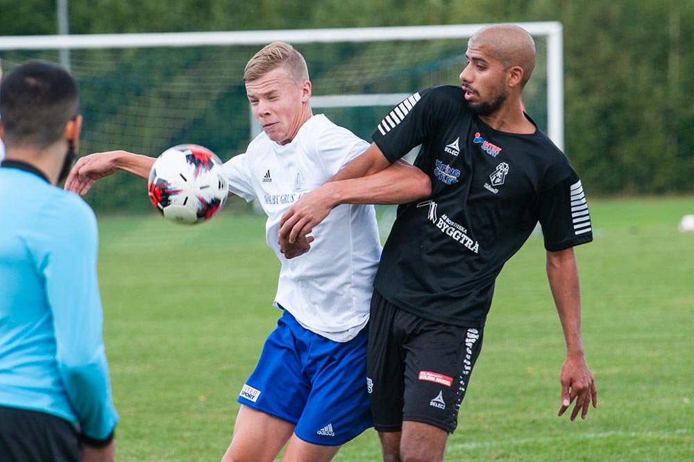 Västerfärnebo AIK var på målhumör i Hallstahammar - "Vi testar oss fram" Västerfärnebo AIK var på målhumör i Hallstahammar - "Vi testar oss fram"