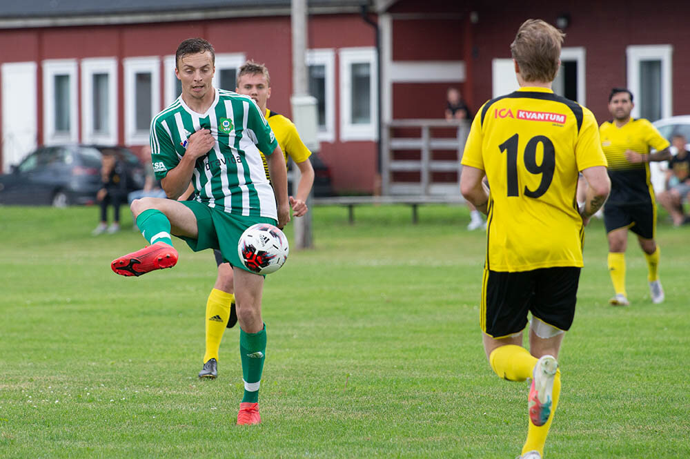 Fem matcher på söndagen - den hetaste spelas på Rönningen IP