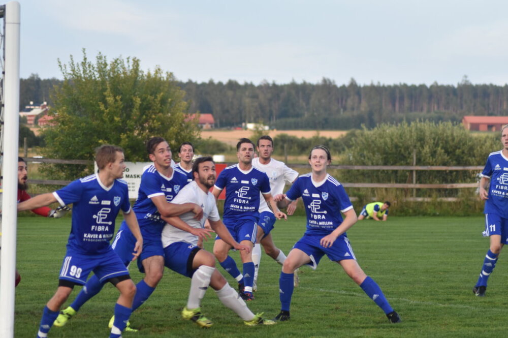Bildspel från Västerfärnebo AIK:s hemmaseger i division 4