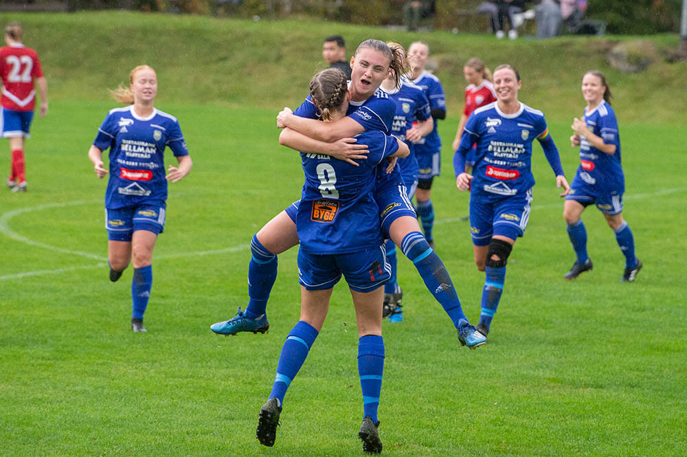 Lördagens hetaste match spelas på Kvarnbackavallen Lördagens hetaste match spelas på Kvarnbackavallen