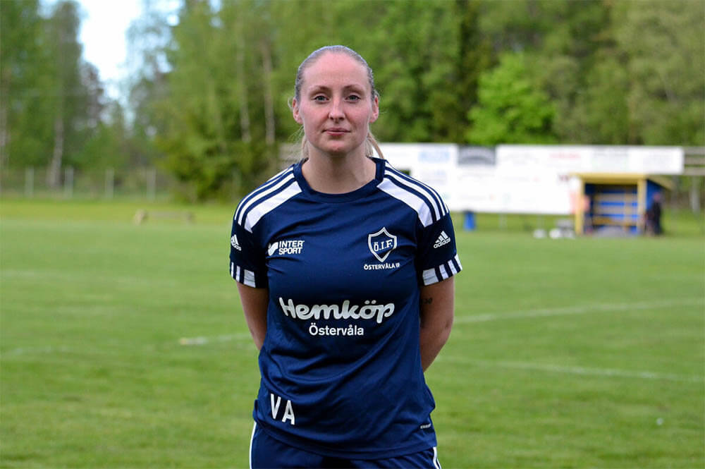 Viktoria Andersson fortsätter i Östervåla IF - "Trivs bra i laget" Viktoria Andersson fortsätter i Östervåla IF - "Trivs bra i laget"