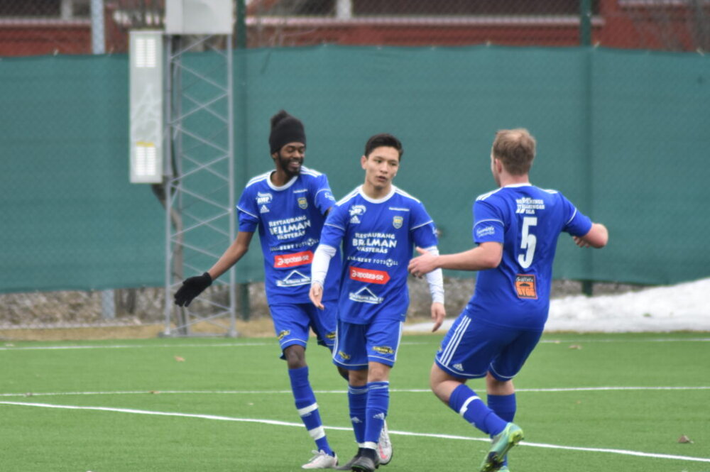 Jämnt spelmässigt men inte siffermässigt mellan Skultuna IS och Norrby SK