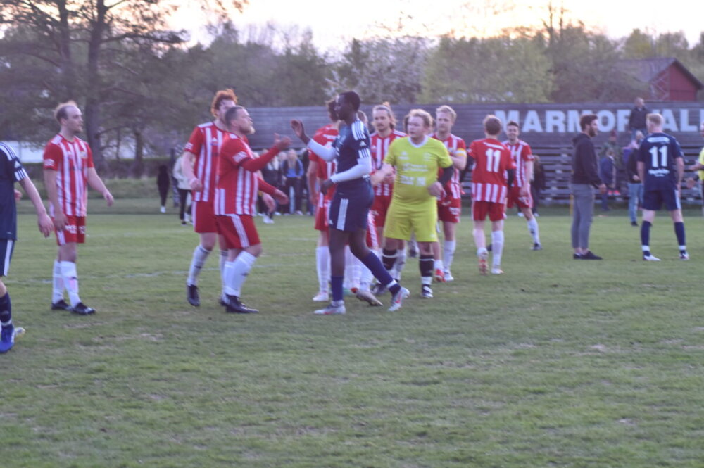 Heta Listan toppas av en dubbel derbyvinnare med en "bomb" strax bakom