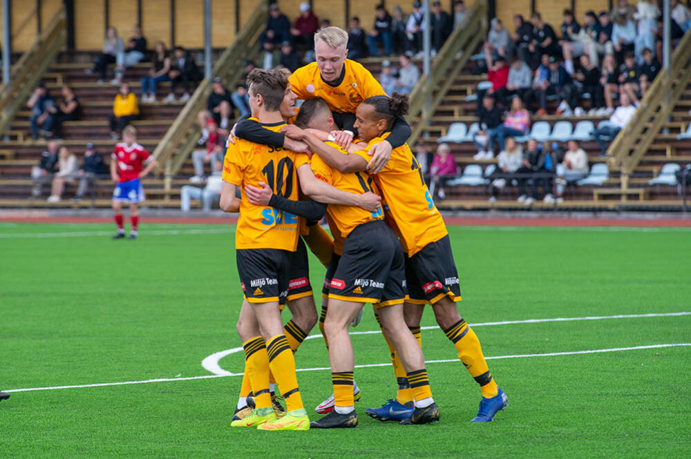 Här spelar de lokala lagen den här fotbollssäsongen Här spelar de lokala lagen den här fotbollssäsongen