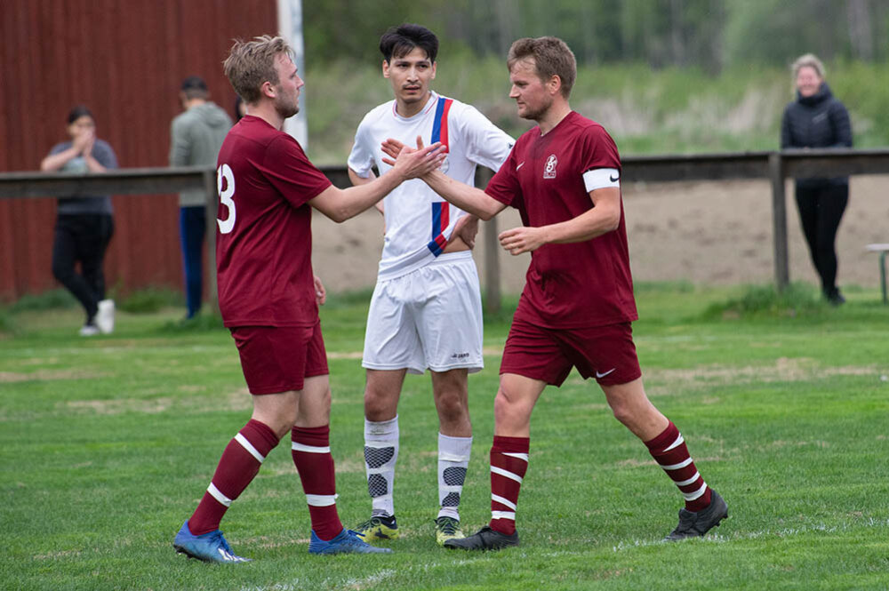 Ett division 7-derby där gästerna är i stort behov av en seger Ett division 7-derby där gästerna är i stort behov av en seger