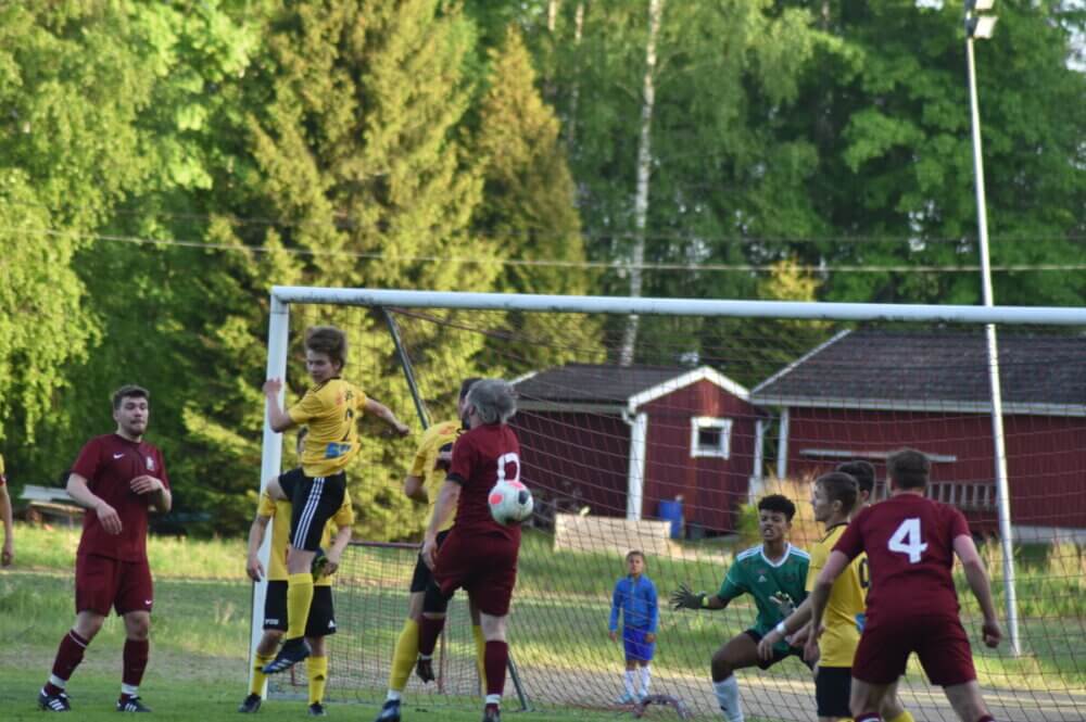 Två lag igång på torsdagkvällen - Heby AIF:s match uppskjuten Två lag igång på torsdagkvällen - Heby AIF:s match uppskjuten