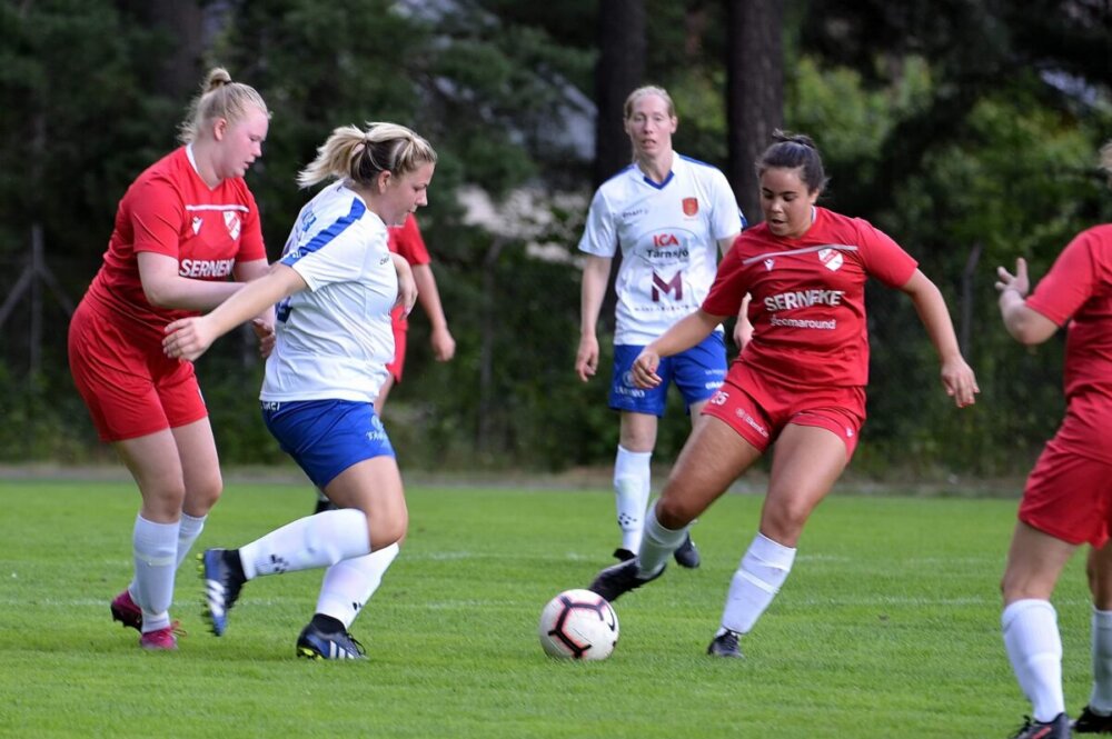 Bildspel från Tärnsjö IF:s seger på Furuvallen