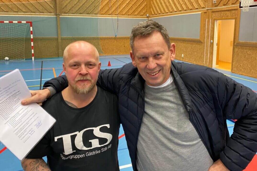 Niklas fortsätter i JVFF - "Florin tränar för comeback"
