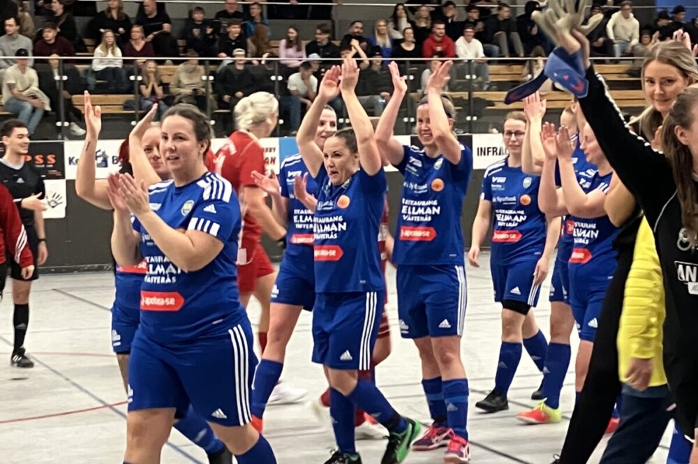 NSK-Emy om Julcupen på nyårsafton: ”Lär bli tighta matcher” NSK-Emy om Julcupen på nyårsafton: ”Lär bli tighta matcher”