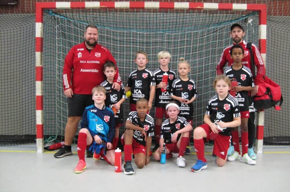 På onsdagen sparkar Julcupen i gång - två pojkklasser spelas