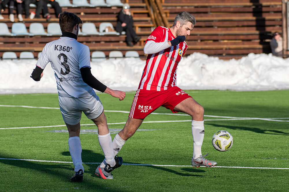 Harbo IF:s andralag vände och vann i derbyt på Vittinge IP - "Taggade till i andra"