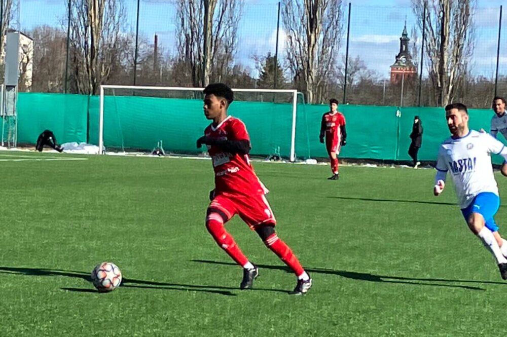 Sala FF föll stort mot division 3-lag - ”Första halvlek är bra” Sala FF föll stort mot division 3-lag - ”Första halvlek är bra”