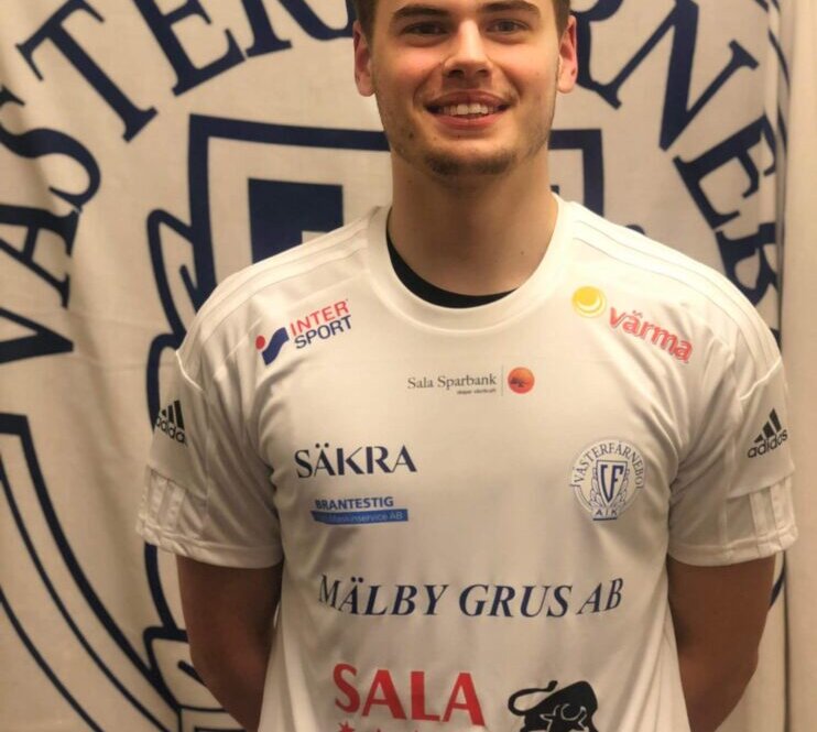 Filip lämnar Heby AIF - klar för Västerfärnebo AIK