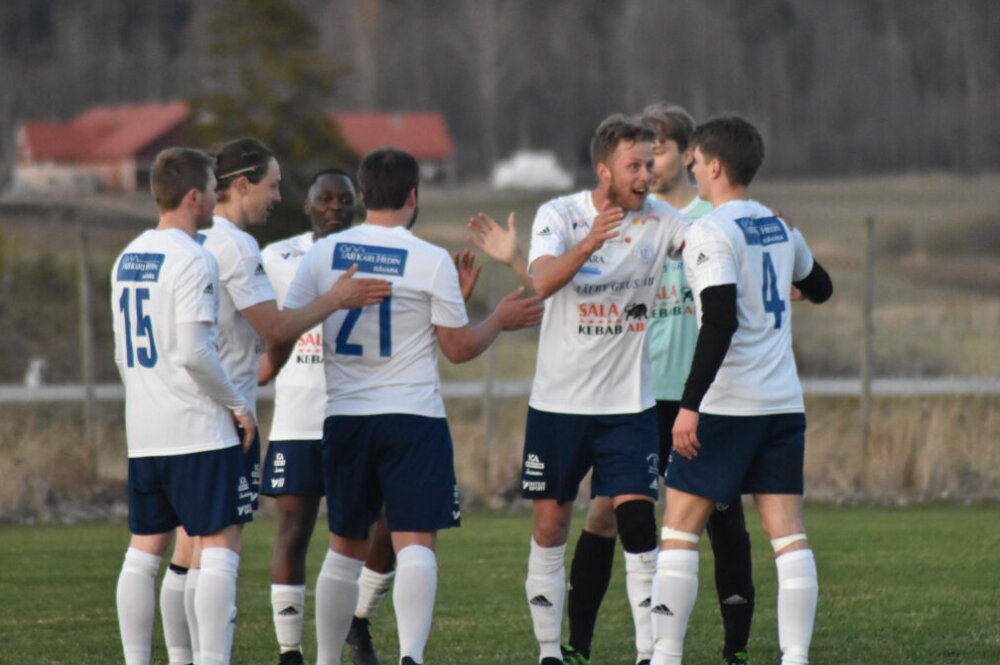 Bildspel från Västerfärnebo AIK:s seger mot Årsunda IF