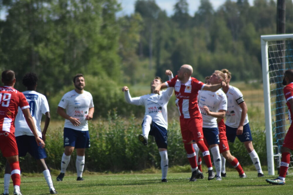 Serieledaren besöker Svedboäng - Vaik behöver poäng