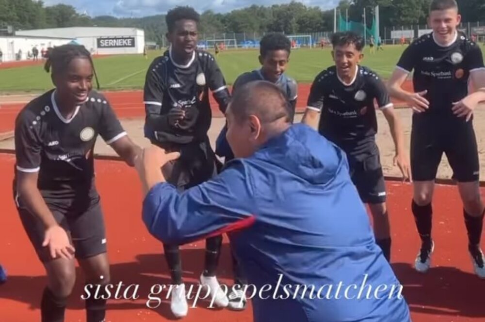 Succé för Åkra FC - klart för A-slutspel vid Gothia Cup Succé för Åkra FC - klart för A-slutspel vid Gothia Cup