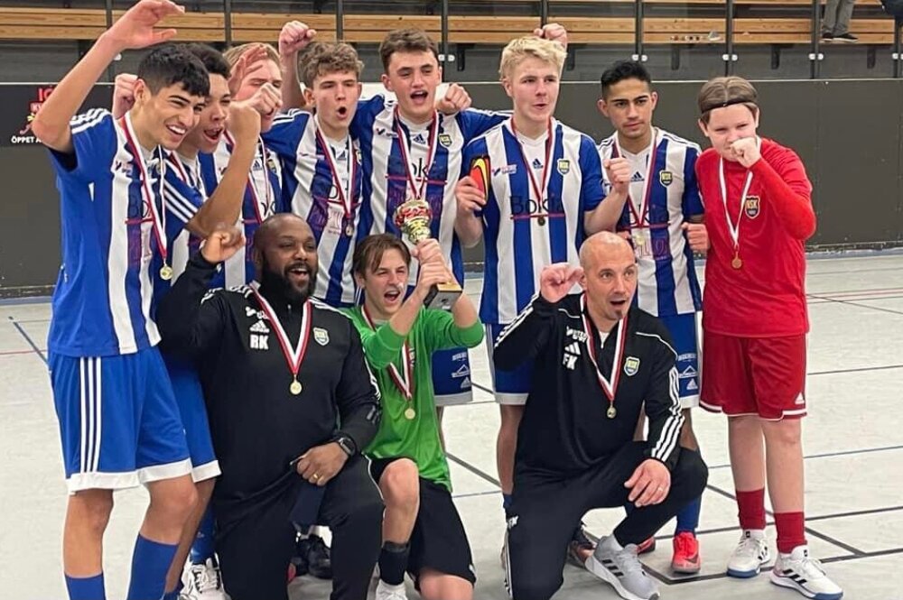 Guld till Norrby SK när äldsta pojkklassen spelades i Julcupen
